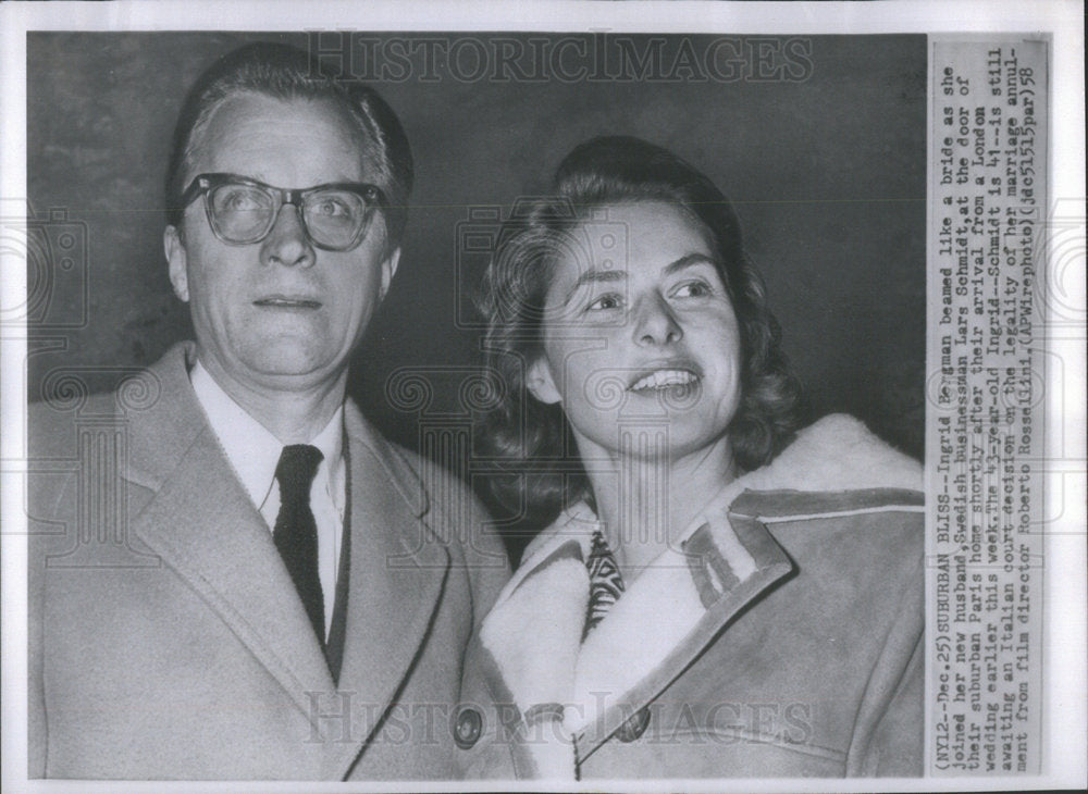 1958 Ingrid Bergman Lars Schmidt Swedish businessman arrive London - Historic Images