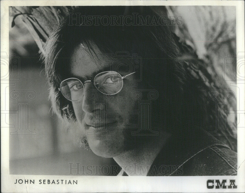 1970 John Sebastian singer songwriter guitarist perform auditorium - Historic Images