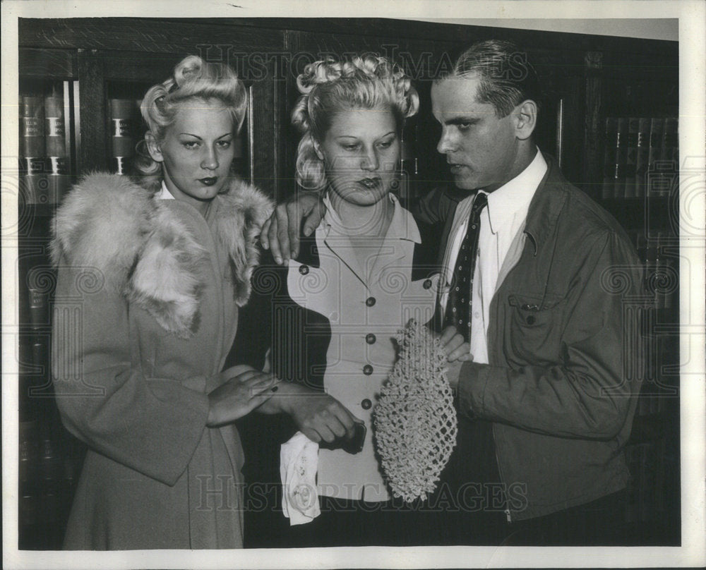 1942 Press Photo Leona Hopkin Eleanor Williams Steve judge Brother ward sister - Historic Images