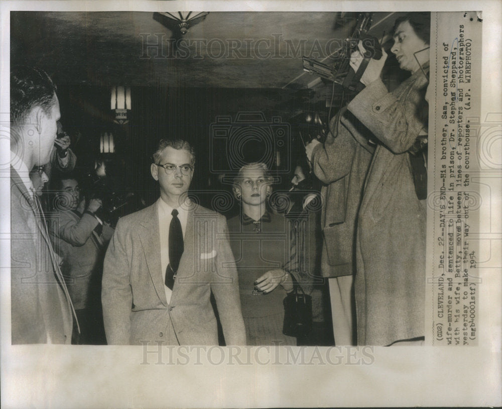 1954  Dr. Stephen Sheppard brother, Sam, convicted of wife-murder - Historic Images