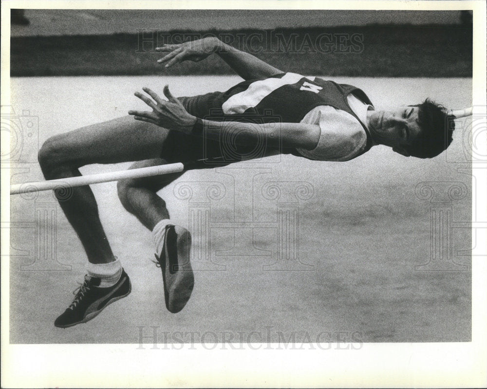 1983 Press Photo Mike Vukovich High Jump Performer - Historic Images