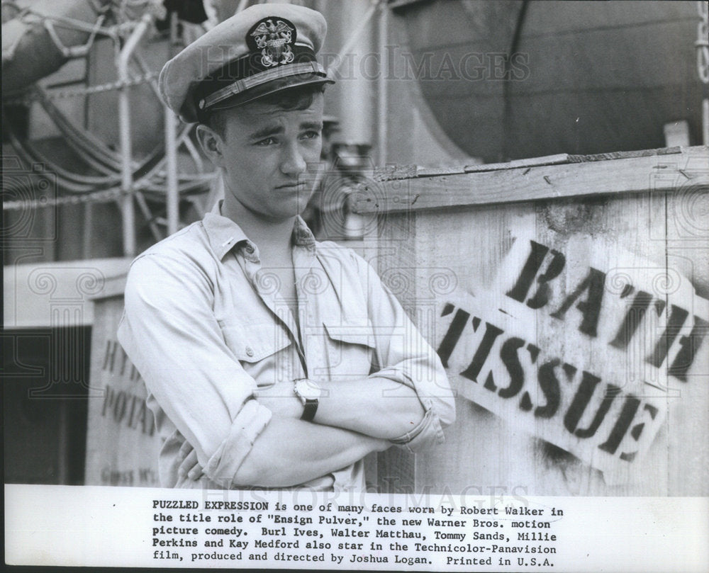 1964 Robert Walker Puzzled Expression Ensign Pulver  - Historic Images