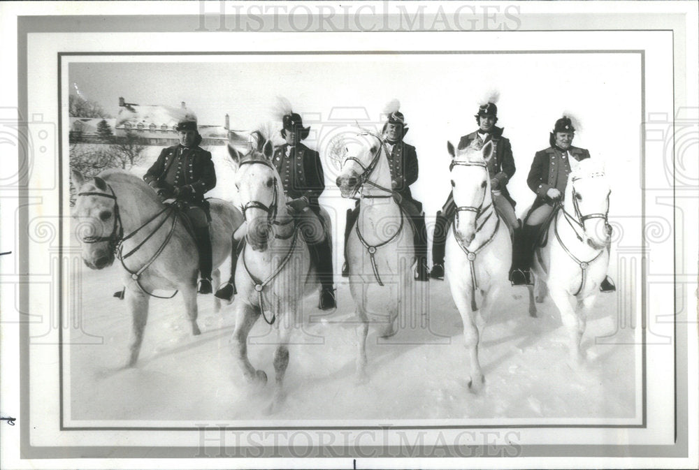 1977 Press Photo Temple Smith&#39;s famous Lippizan Stallions - Historic Images