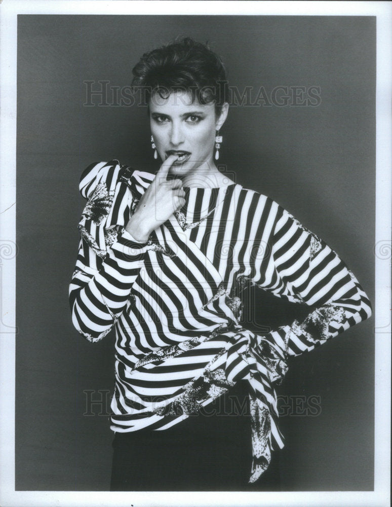 1984 Press Photo Mimi Rogers Actress Paper Dolls - Historic Images