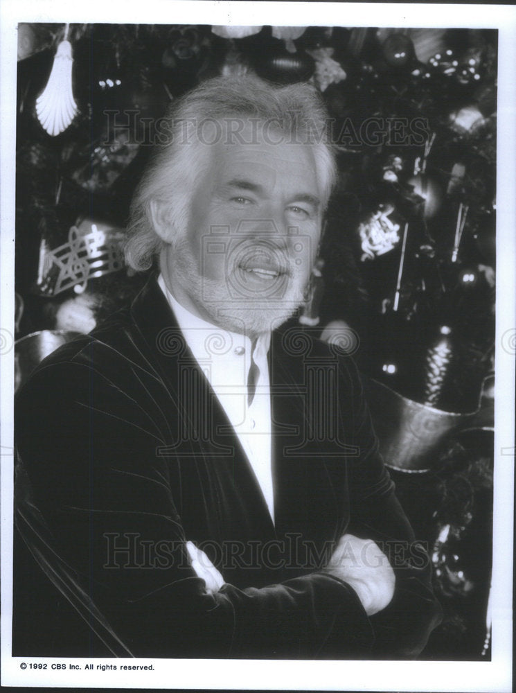 1992 Press Photo Kenny Rogers Christmas Tony Esparza - RSC43835 - Historic Images