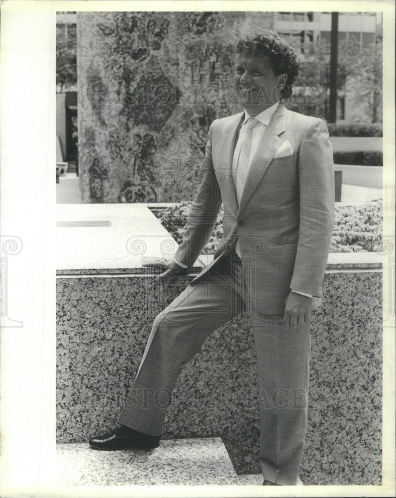 1985 Press Photo Richard Tomlinson Architect Skidmore Owings and Merrill. - Historic Images