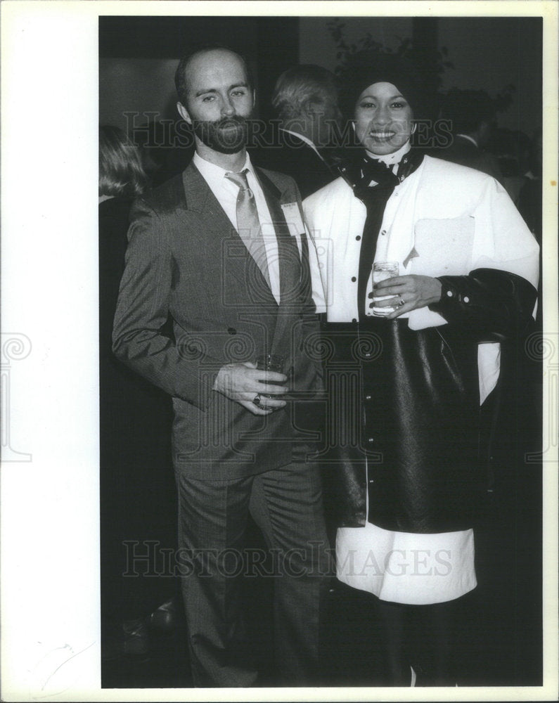 1984 Press Photo Dan De Vrede Towanna Fashion Designer Chicago - Historic Images