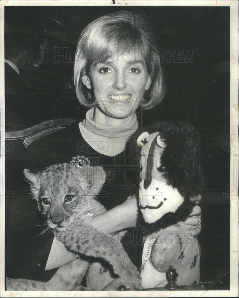 1965 Mrs Bernard Rogers Holds Baby Cub At Lincoln Park Zoo Party - Historic Images
