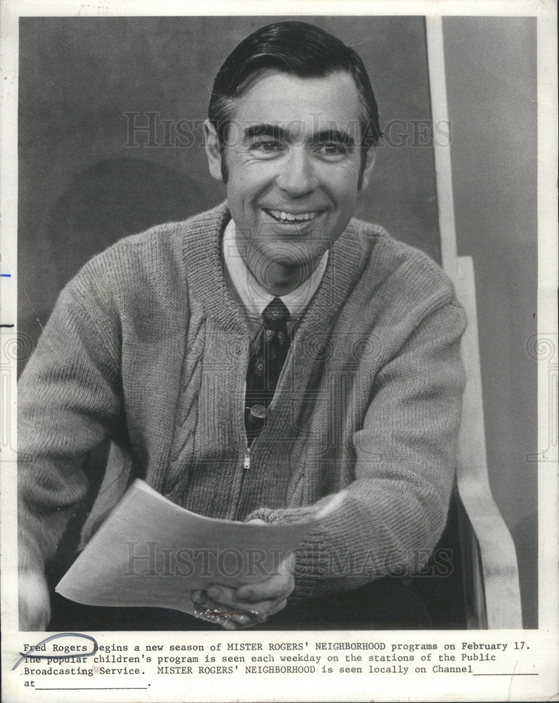 1975 Press Photo Mister Rogers&#39; Neighborhood Creator Host Fred - RSC45711 - Historic Images