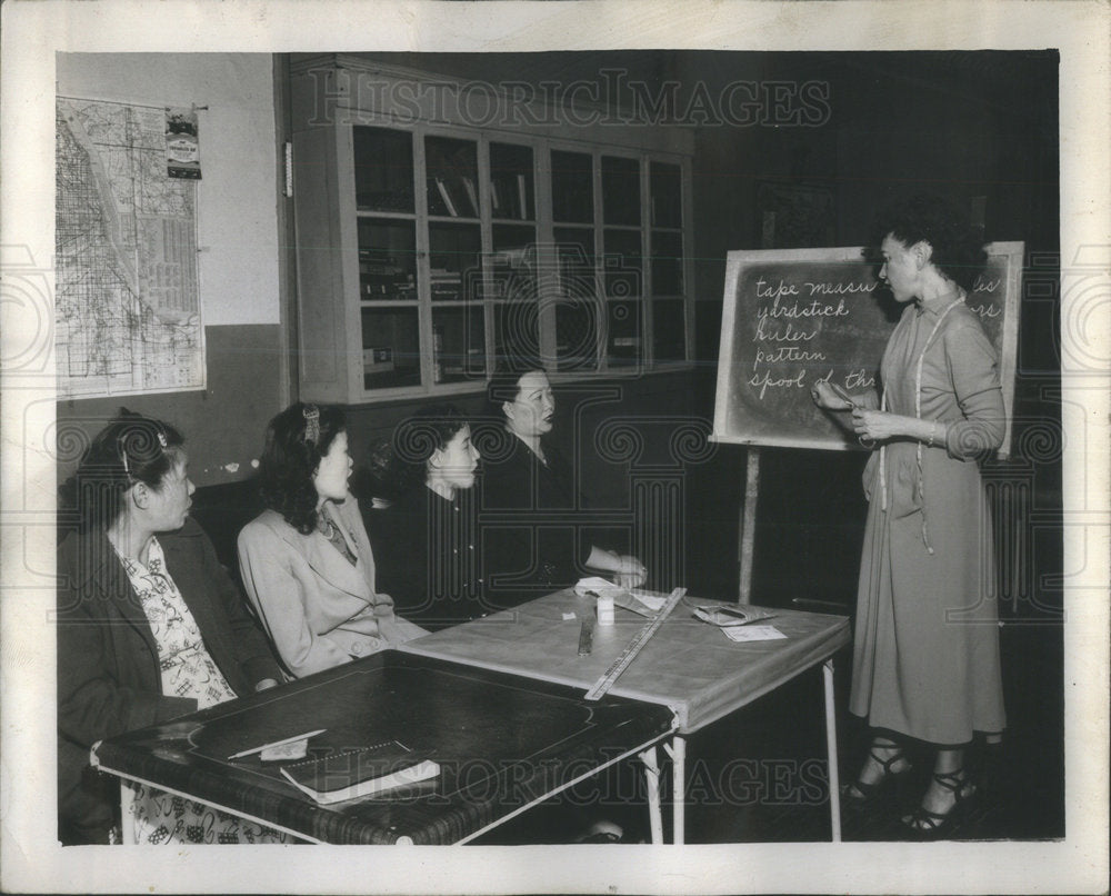 1950 Press Photo Edan Wright Daily News - Historic Images