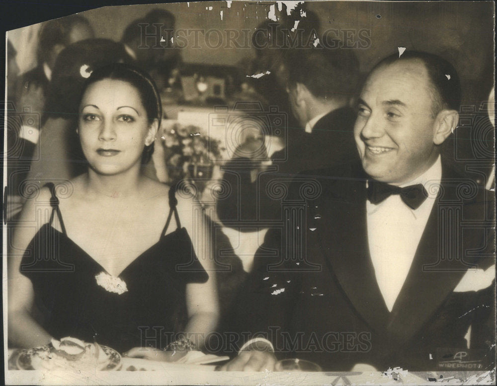 1935 Jack Warner And Anna Paige Alvarade Get Ready To Wed - Historic Images