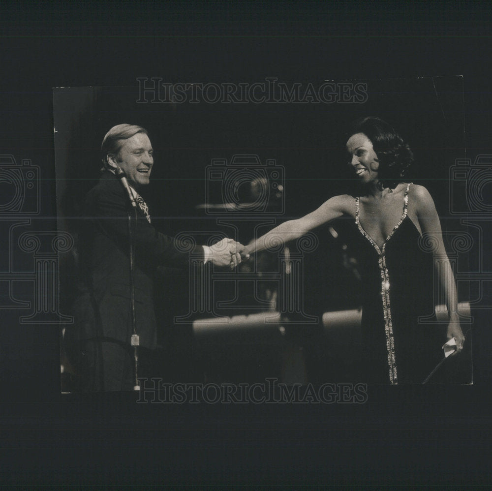 1972 Press Photo Senator Charles Percy Singer Diahann Carroll Campaign Concert - Historic Images