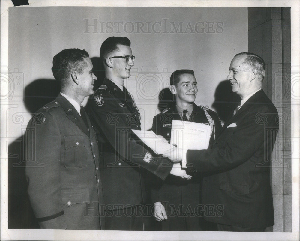 1961 Press Photo Benjamin Willis Walter Ivanjack and Ronald Scott ROTC - Historic Images