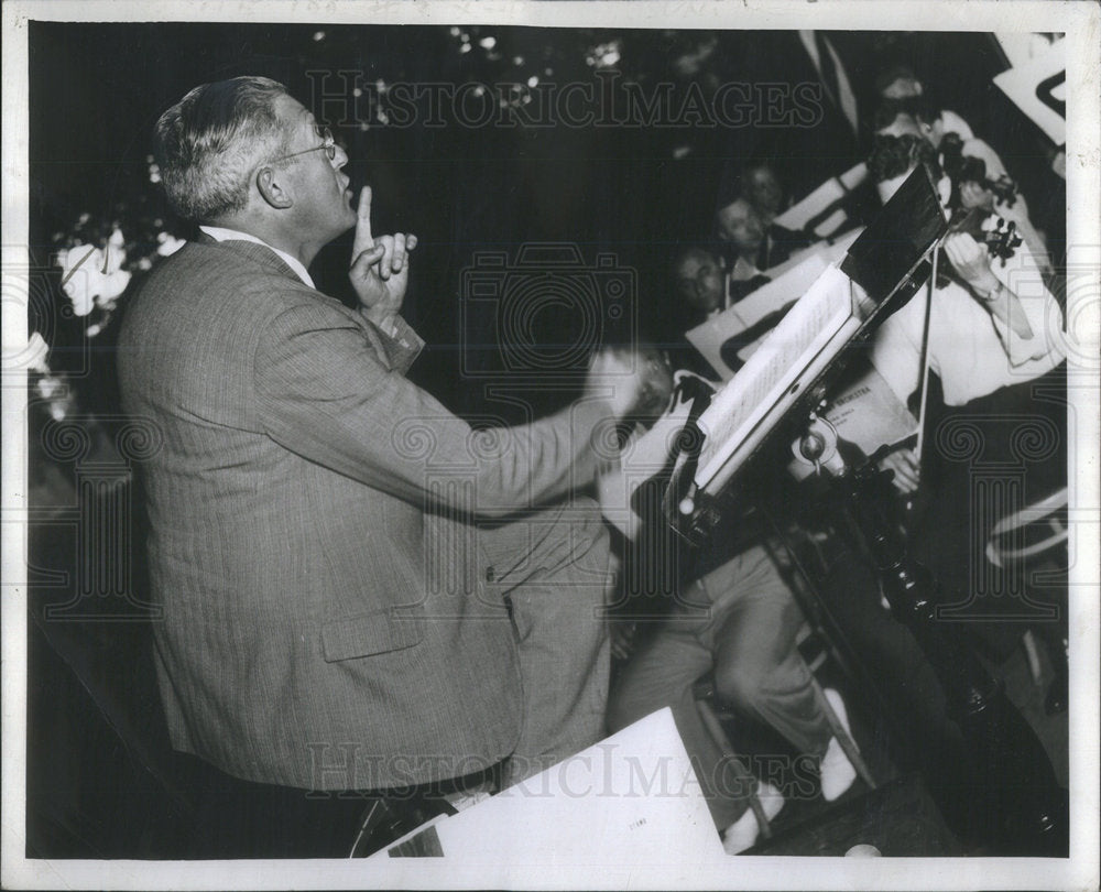 1942 Conductor Artur Rodzinski At Ravinia Park - Historic Images