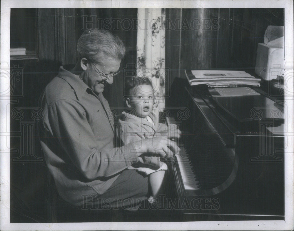 1946 Press Photo Arthur Rodzinski and Rickey Rodzinski - Historic Images