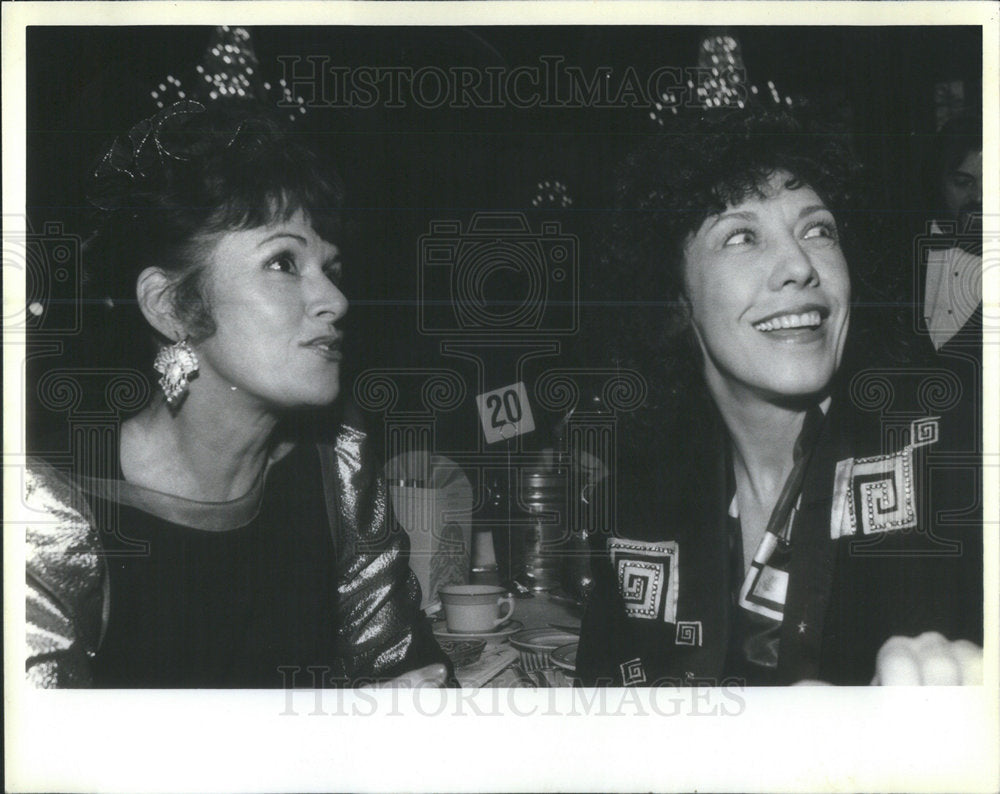 1988 Press Photo Lily Tomlin American Comedienne & Film Actress - Historic Images