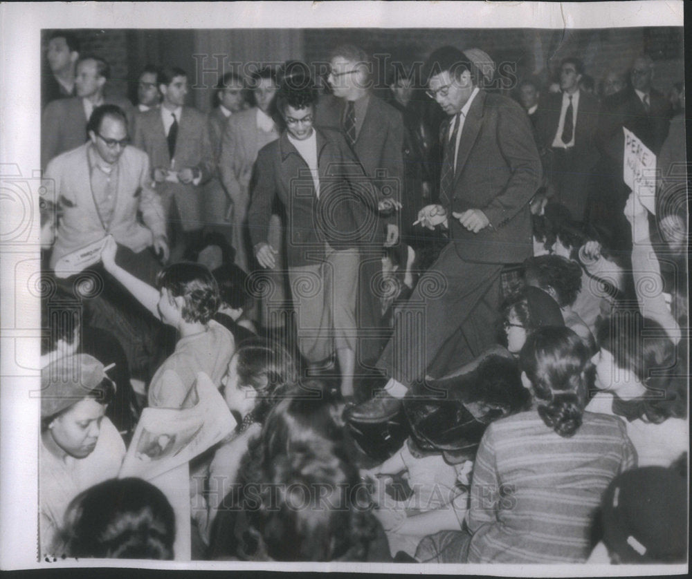 1950 Paul Robeson Junior Peace Demonstrator Leader - Historic Images