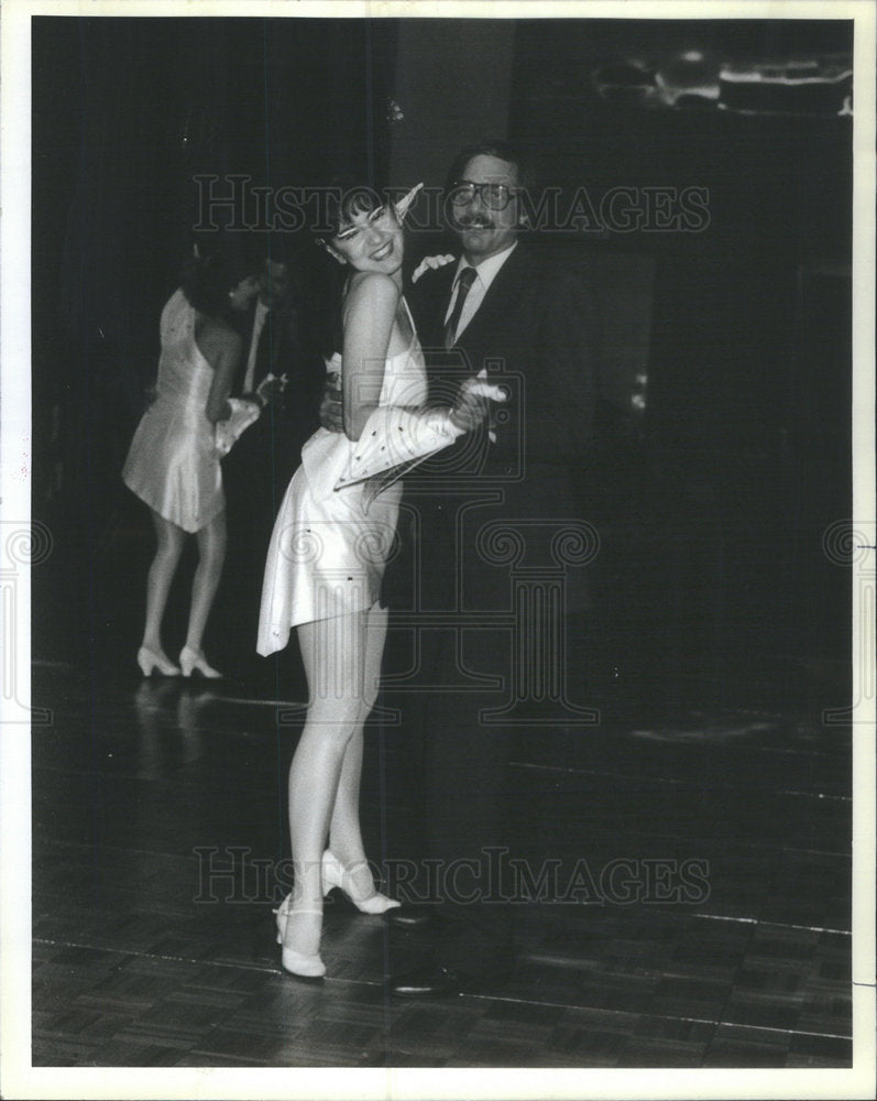 1984 Press Photo Sun-Times Advertising Person Russ Smolin Chicago Celestial Ball - Historic Images