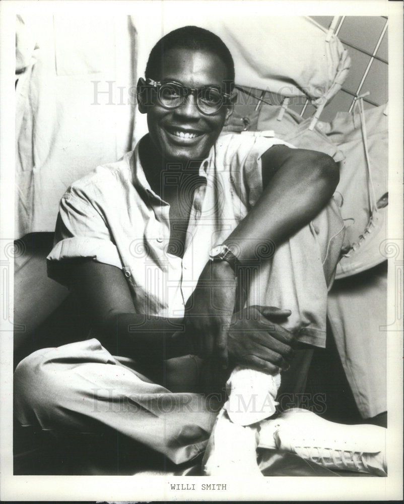 1988 Press Photo Designer Willi Smith, Famous Personality & Exaggerated Clothing - Historic Images