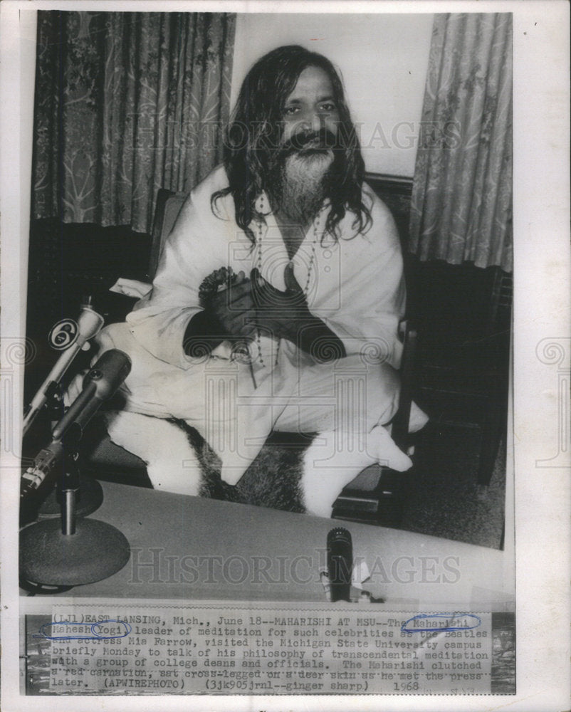 1970 Press Photo Maharishi Mahesh Yogi Spiritual Leader - Historic Images