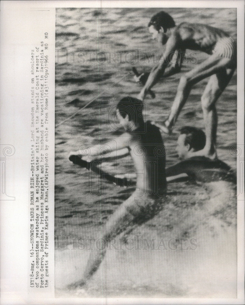 1966 Press Photo Britain Lord Snowdon Water Skiing Emerald Coast Porto Cervo - Historic Images