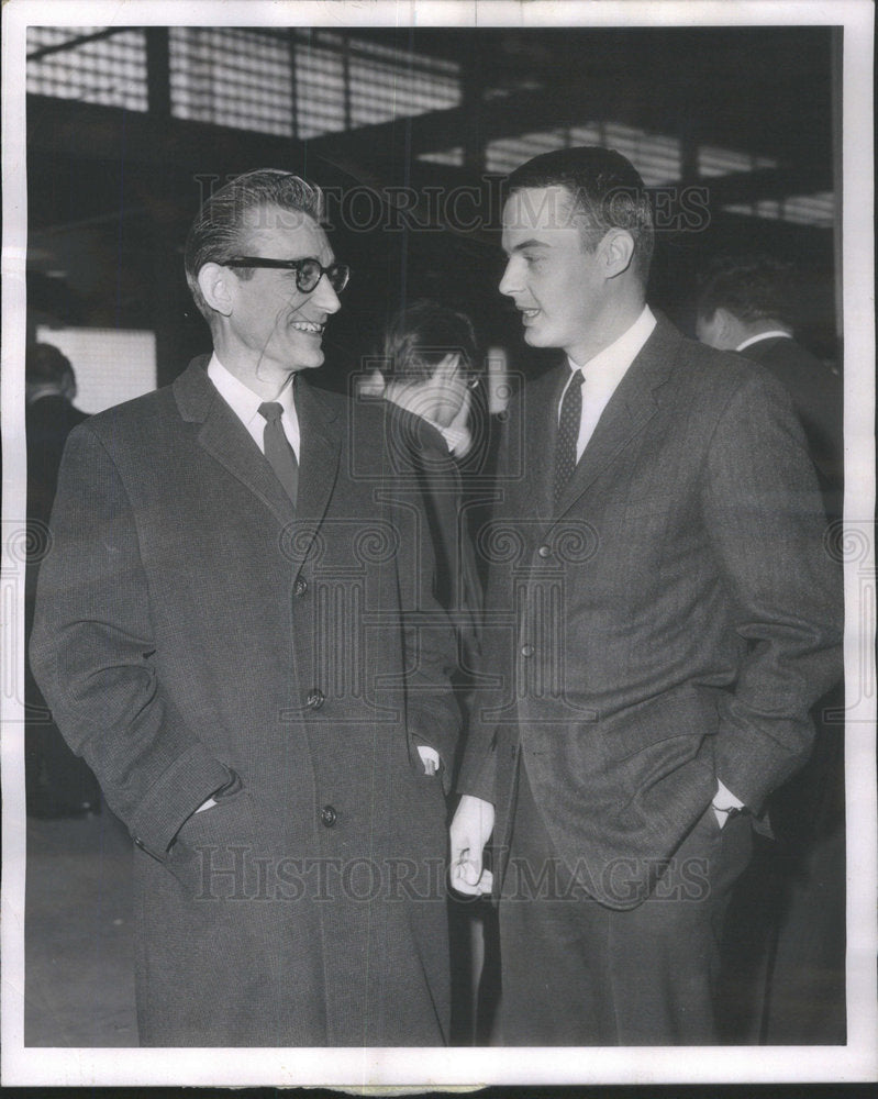 1962 Dr. Smith, Supervisor of Stickney Township discusses w/ lawyer - Historic Images