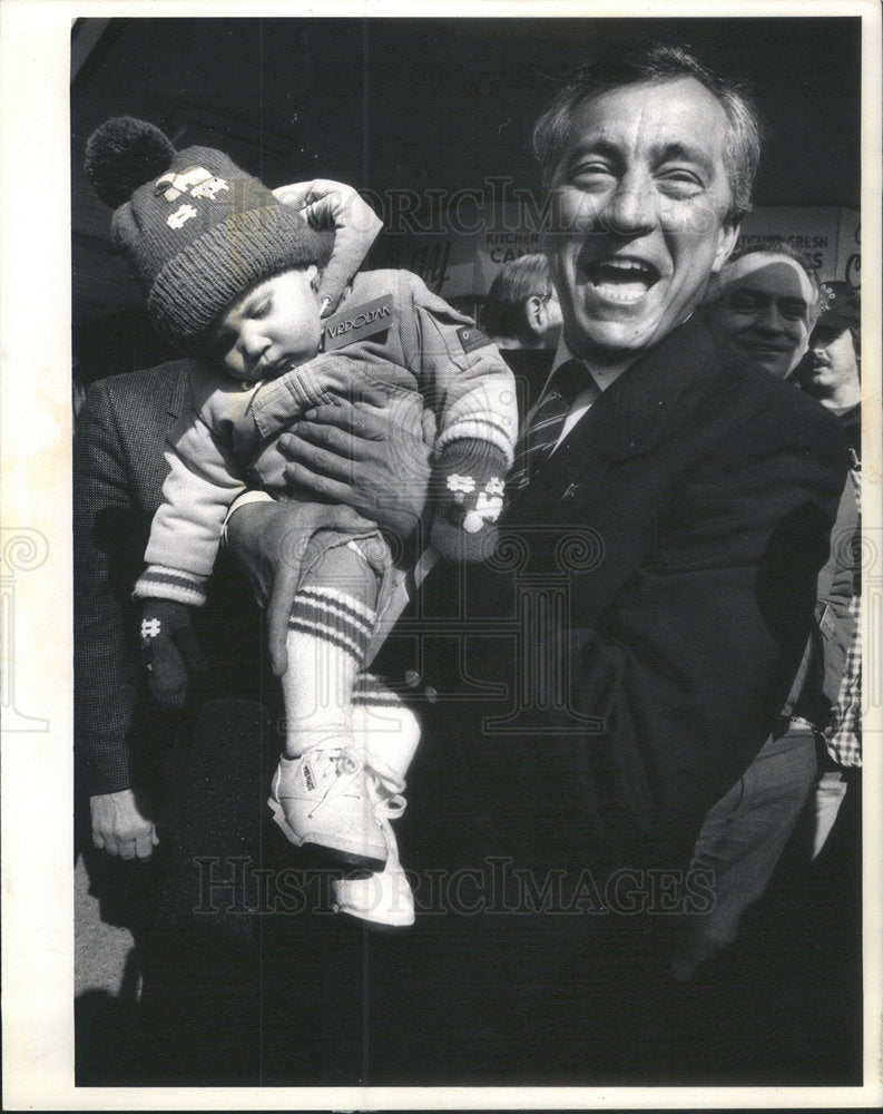 1987 Press Photo EDWARD R. VRDOLYAK ELECTION CAMPAIGN EDDIE HARTNELL - Historic Images