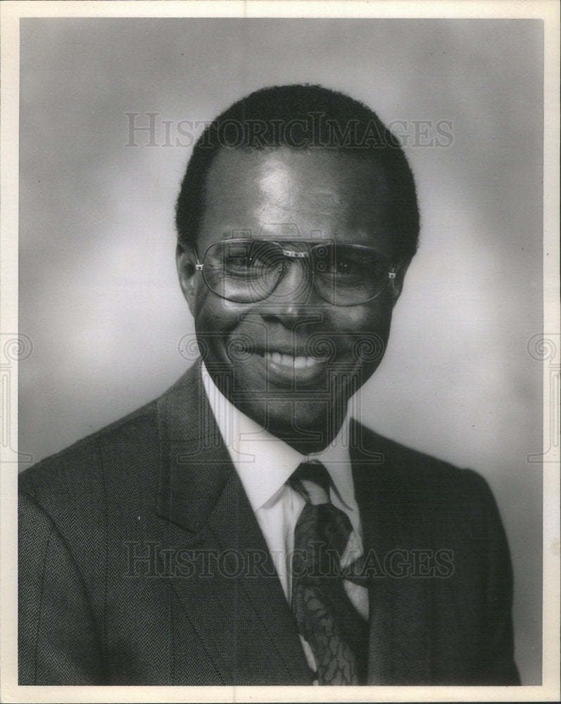 1993 Press Photo Gale Sayers Football Player Company President Illinois - Historic Images