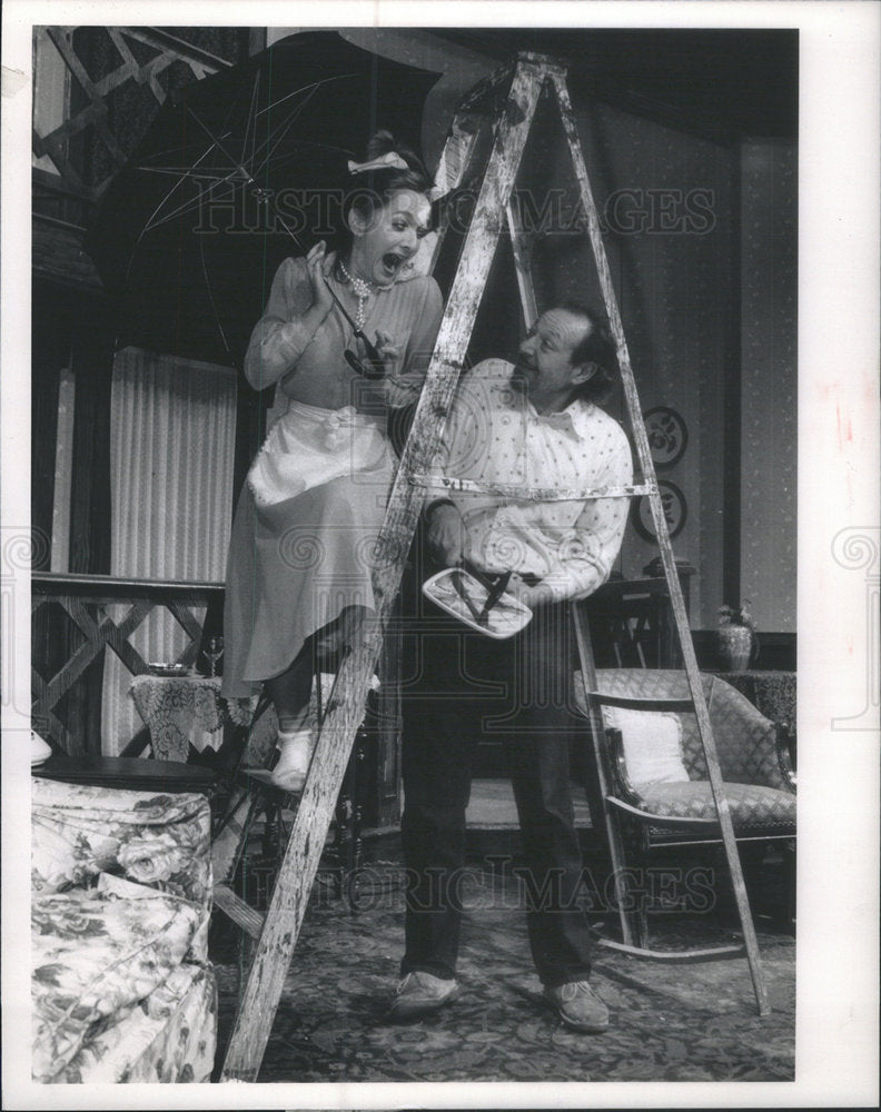 1989 Press Photo Larry Weintraub Christine St. John Noises Off - Historic Images