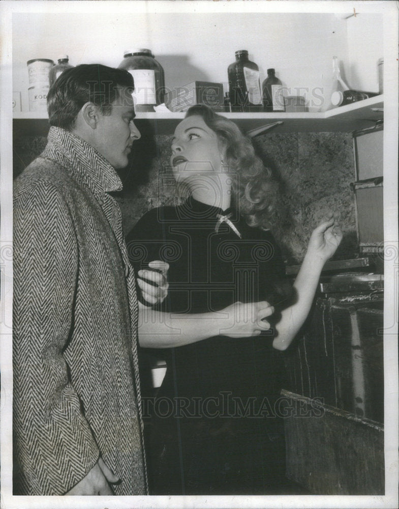 1952 Robert Sterling and Maria Riva "The Davidian Report" - Historic Images