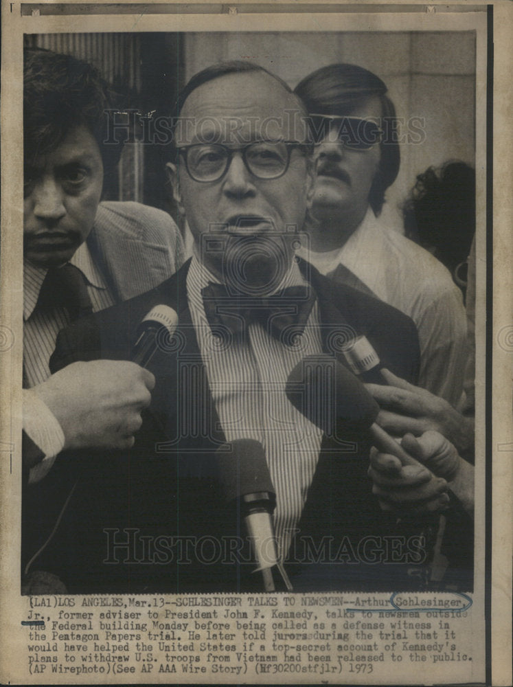 1973 Arthur Schlesinger president John Kennedy Federal Building - Historic Images