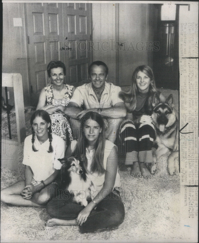 1971 Alan B. Shepard Jr. and Family - Historic Images