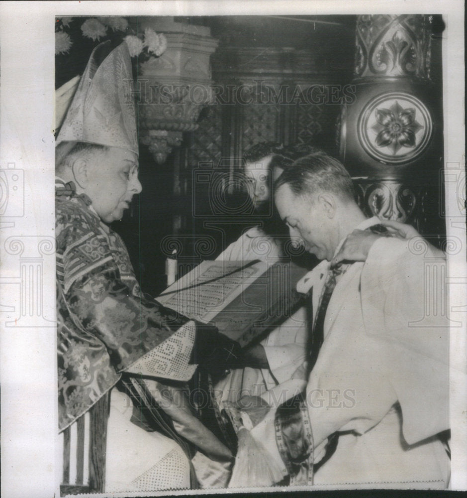 1956  REV. DONALD MCGINNIS RECEIVES HOLY ORDERS REV. PETER W. - Historic Images