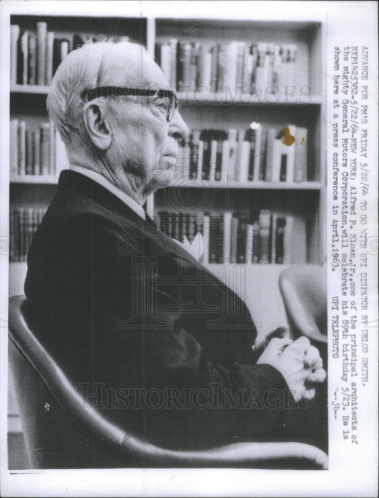 1964 Press Photo Alfred P Sloan Jr General Motors Corporation Architects - Historic Images