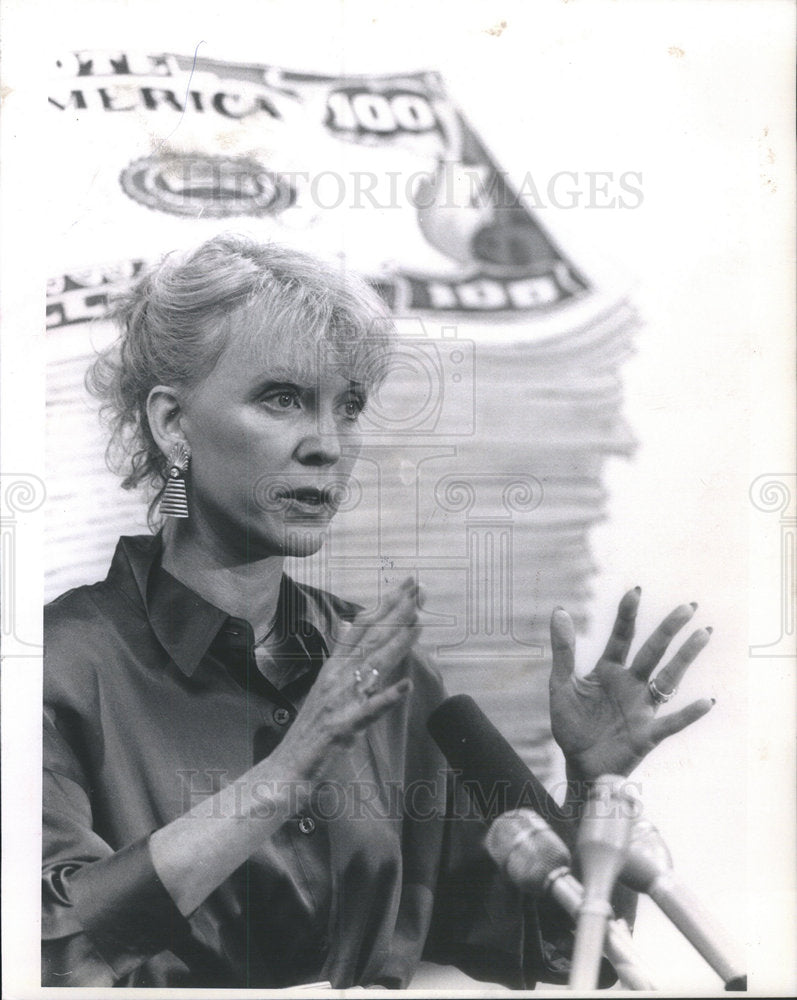 1990 Press Photo Sharon Sharp Illinois Lottery Director - RSC51533 - Historic Images