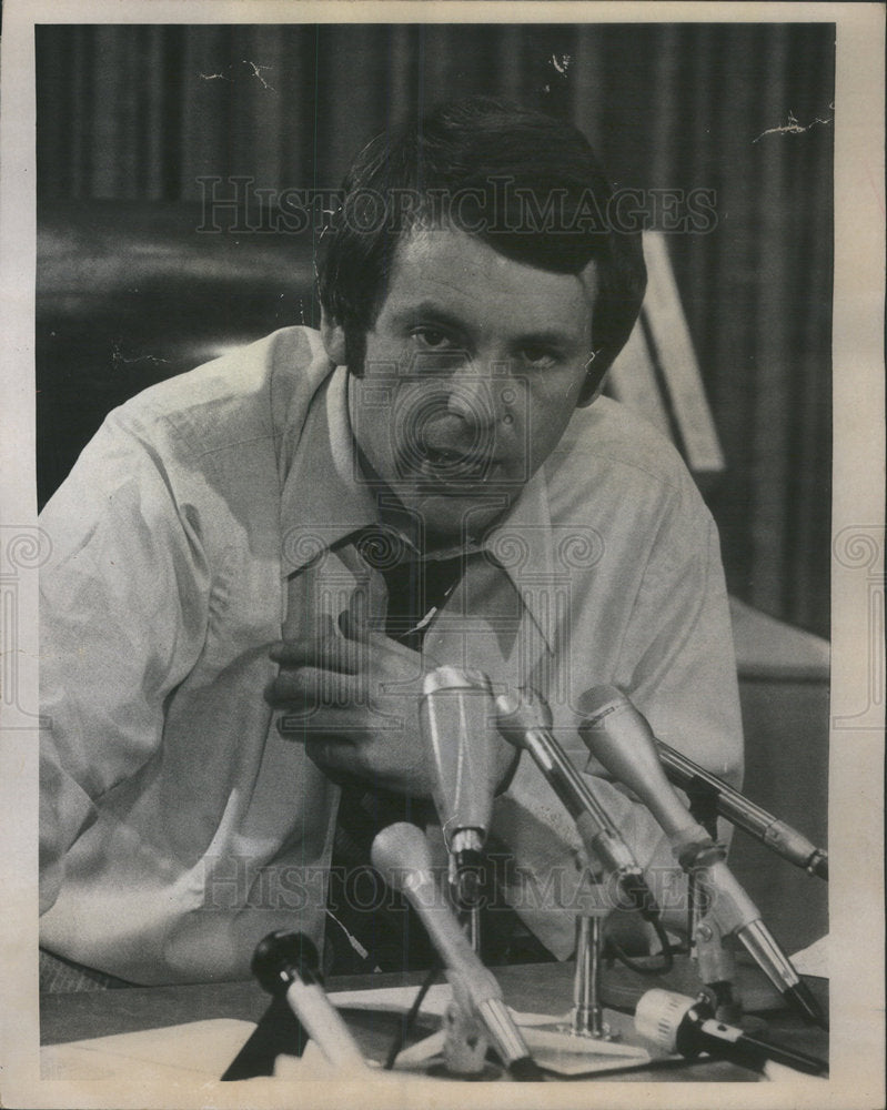 1975 Press Photo US Atty. Samuel Skinner - Historic Images