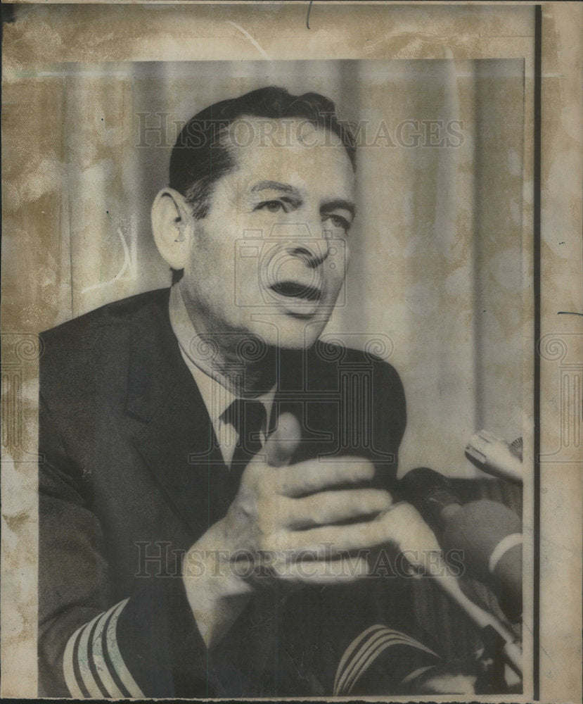 1970 Capt. Billy Williams who landed the hijacked TWA jet-Historic Images