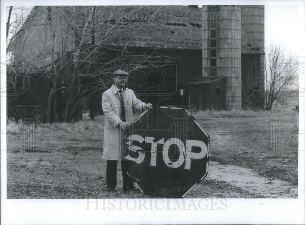 1953 Press Photo Acting Mayor Edward Schussler Orland Park Spring Creek Project - Historic Images