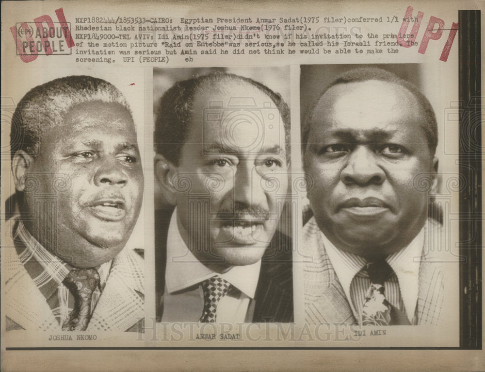 1975 Egyptian President Anwar Sadat ConferredRhedesian Idi Amin - Historic Images
