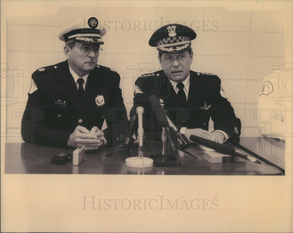 Press Photo Commander Ray Orozco Supt Matt Rodriguez Chicago Battalion Chiefs - Historic Images