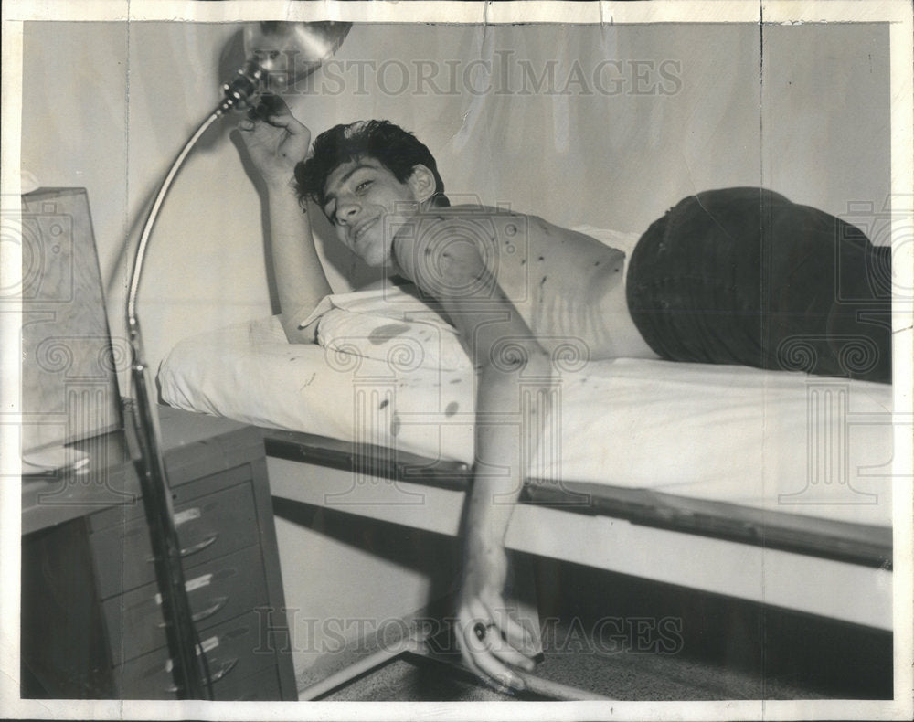 1966 Jerry Reynolds on emergency ward at Ill Masonic hospital - Historic Images