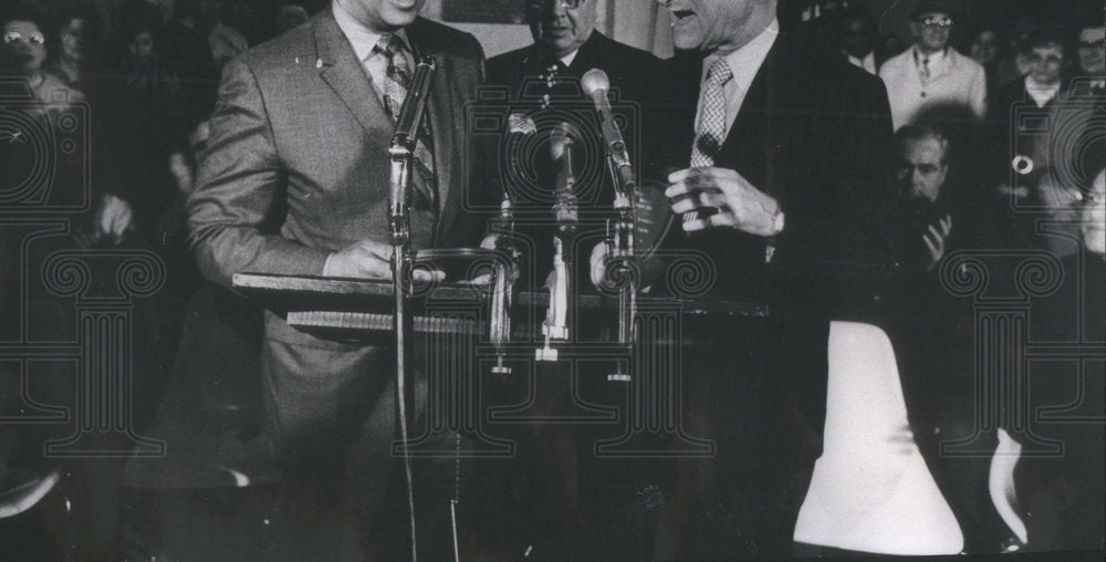 1971 Mayor Richard Daley Clyde Reynolds Ceasar Portes Healthborama - Historic Images