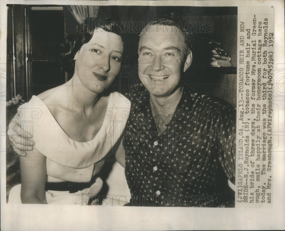 1952 Press Photo Honeymoon of R. J. Reynolds, &amp; his bride Mrs. Murial Greenough - Historic Images