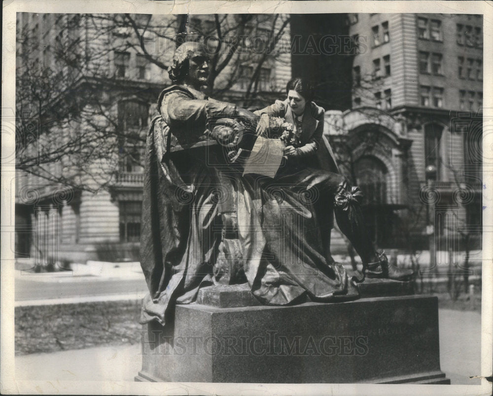 1964 Miss Doris Donald William Shakespeare - Historic Images