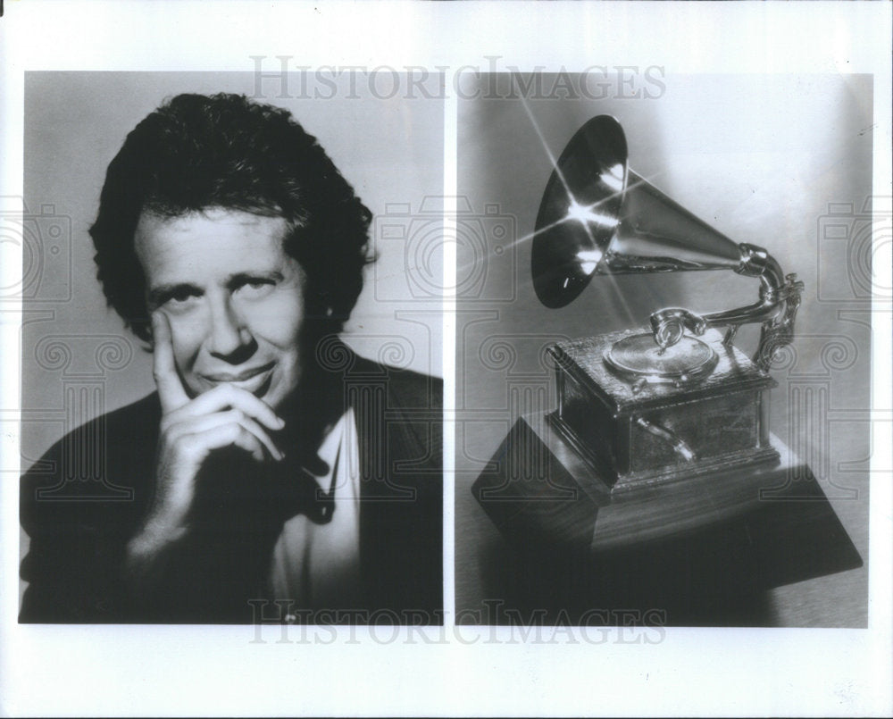 1990 Press Photo Garry Shandling TV Host Grammy Award Ceremony - RSC52311 - Historic Images