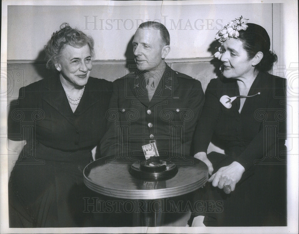 1944 Press Photo Maj. Borge Rohde American Politician Ruth Bryan Owen&#39;s Husband - Historic Images