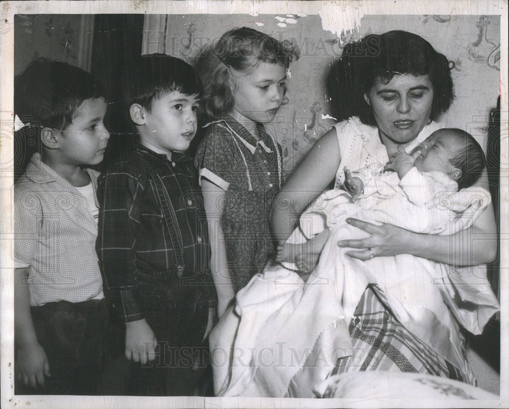 1960 Nilda Rodriquez Family  - Historic Images