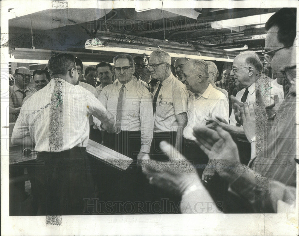 1967 Press Photo Howard Pettersen Veteran News Composer - Historic Images