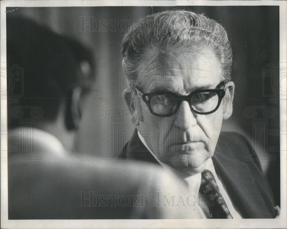 1974 Press Photo Supt. James Redmond at the hearing on vocational education - Historic Images