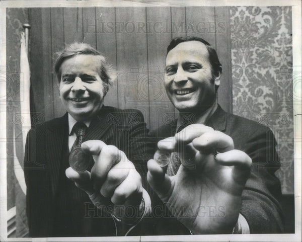 1971 Howard Rigney Great Britain Deputy Consul General - Historic Images